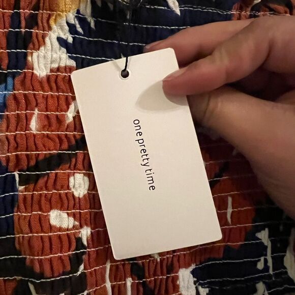 NWT o.p.t one pretty time crop top M - Picture 5 of 7